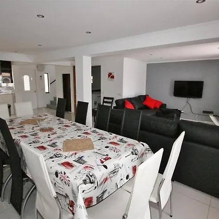 Tres Palmeiras Villa *